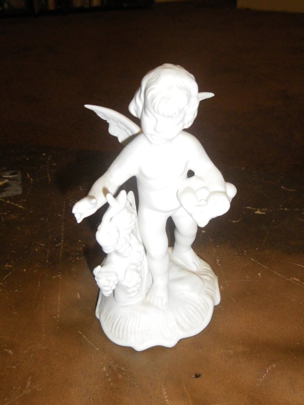 Vintage Dresden Original Germany Porcelain Figuring Cherub Collecting Grapes